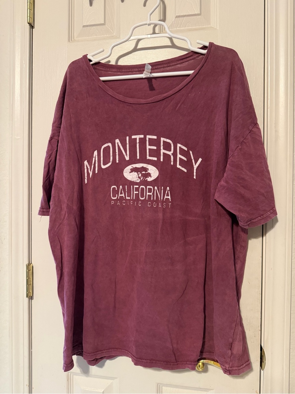 Monterey California Graphic Tee - Women's Wine Tee